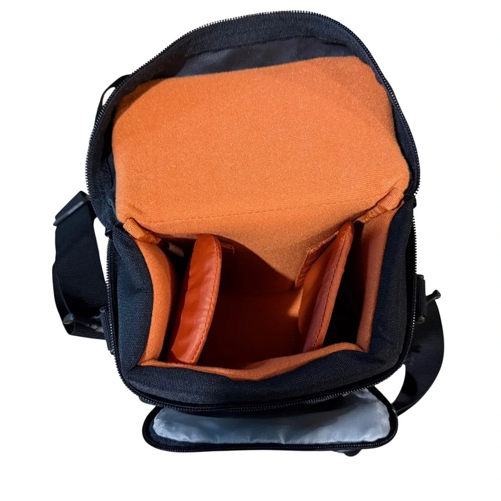 LowePro‎ Adventura 140 Camera Bag Black Nylon Shoulder Crossbody Case Padded